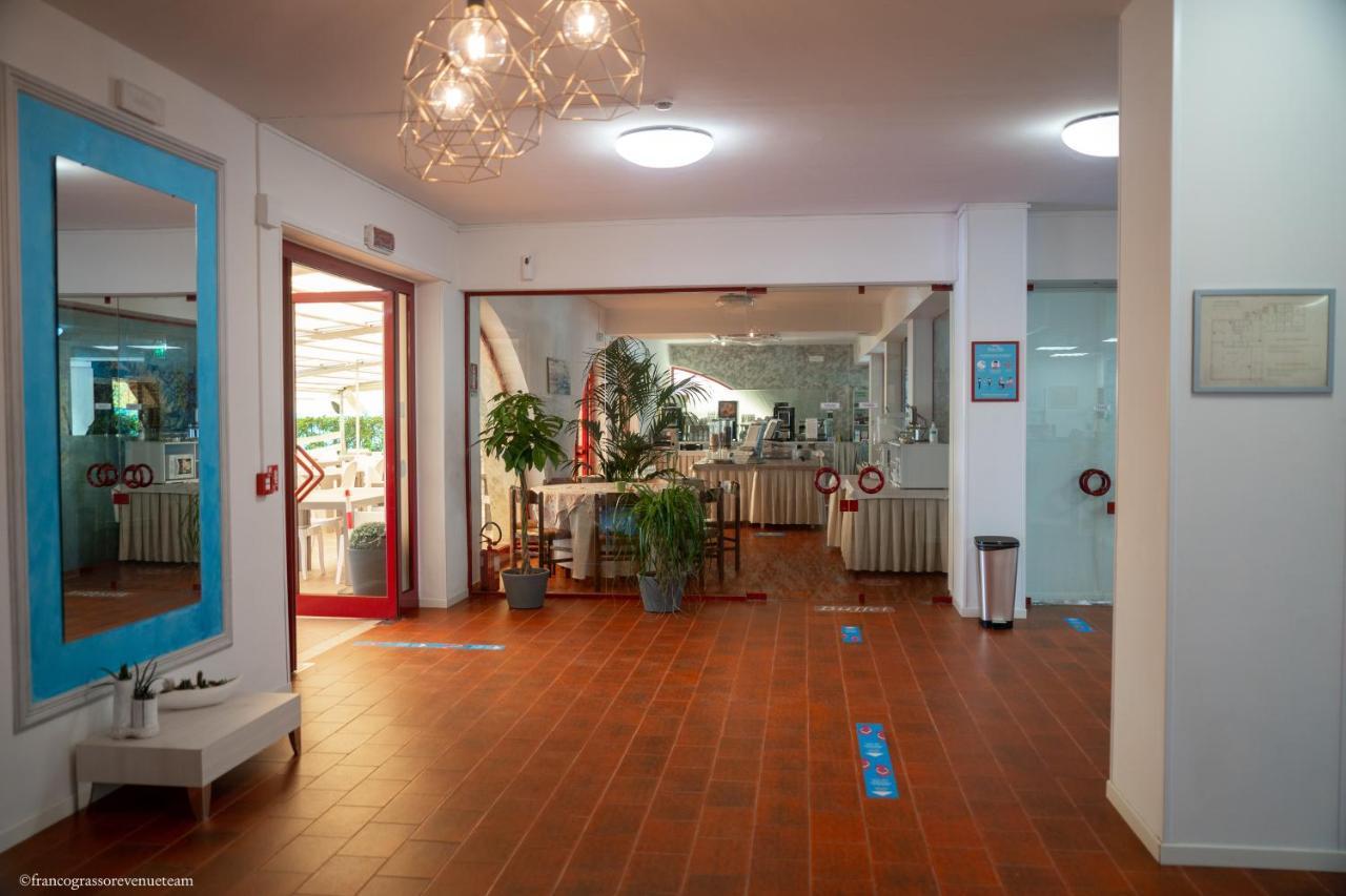 Hotel Quattropalme Tortoreto Exteriör bild