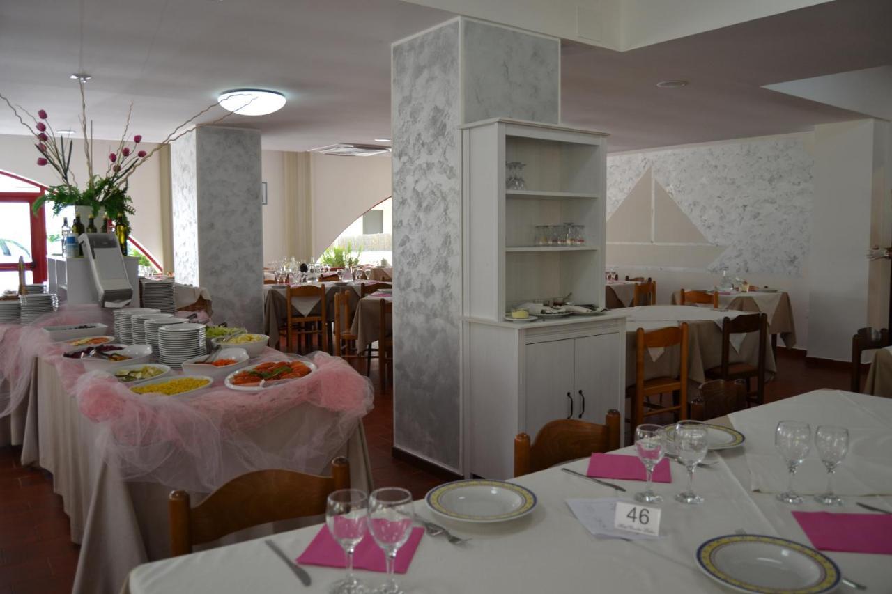 Hotel Quattropalme Tortoreto Rum bild